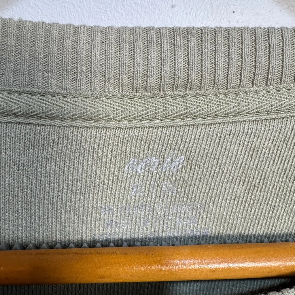 NWT AERIE 100% Cotton Crewneck Light Sage Green w Embroidered Flowers-XL - Image 3