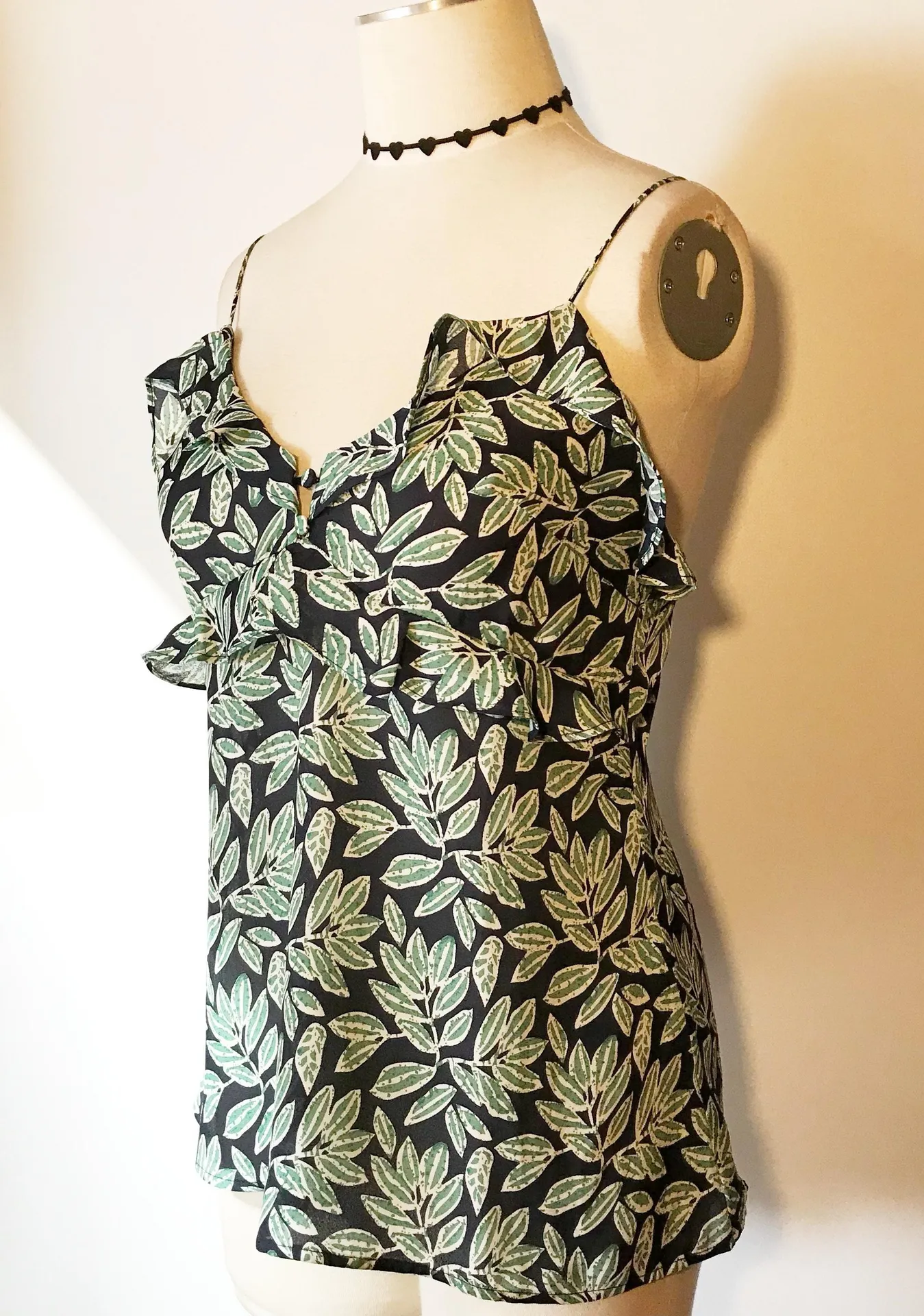 Ruffle Leaves Boho Tank Top Green - Image 2