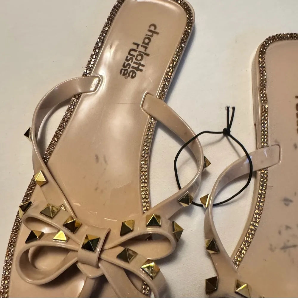 Charlotte Russe Women’s Bejeweled Bow Studded Style Sandals Sz 8 - Image 8