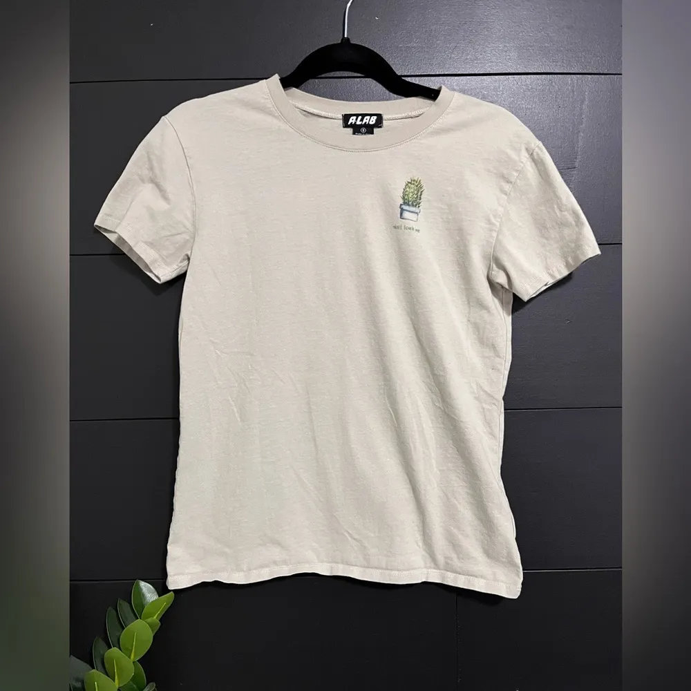 ALAB Sup Succa Cream Graphic Tee Unisex Adult Sz Small EUC - Image 2