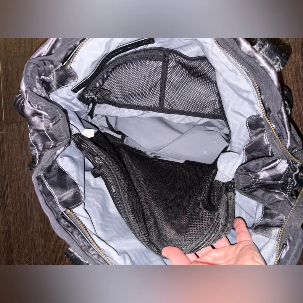 Lululemon‎ Om tote blazer print large - Image 13