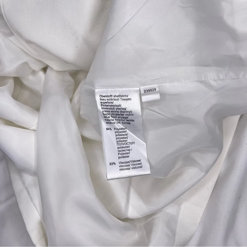 Venus • Coat • Winter • Fall • Office • Business Attire • Size 14 • Pockets - Image 9