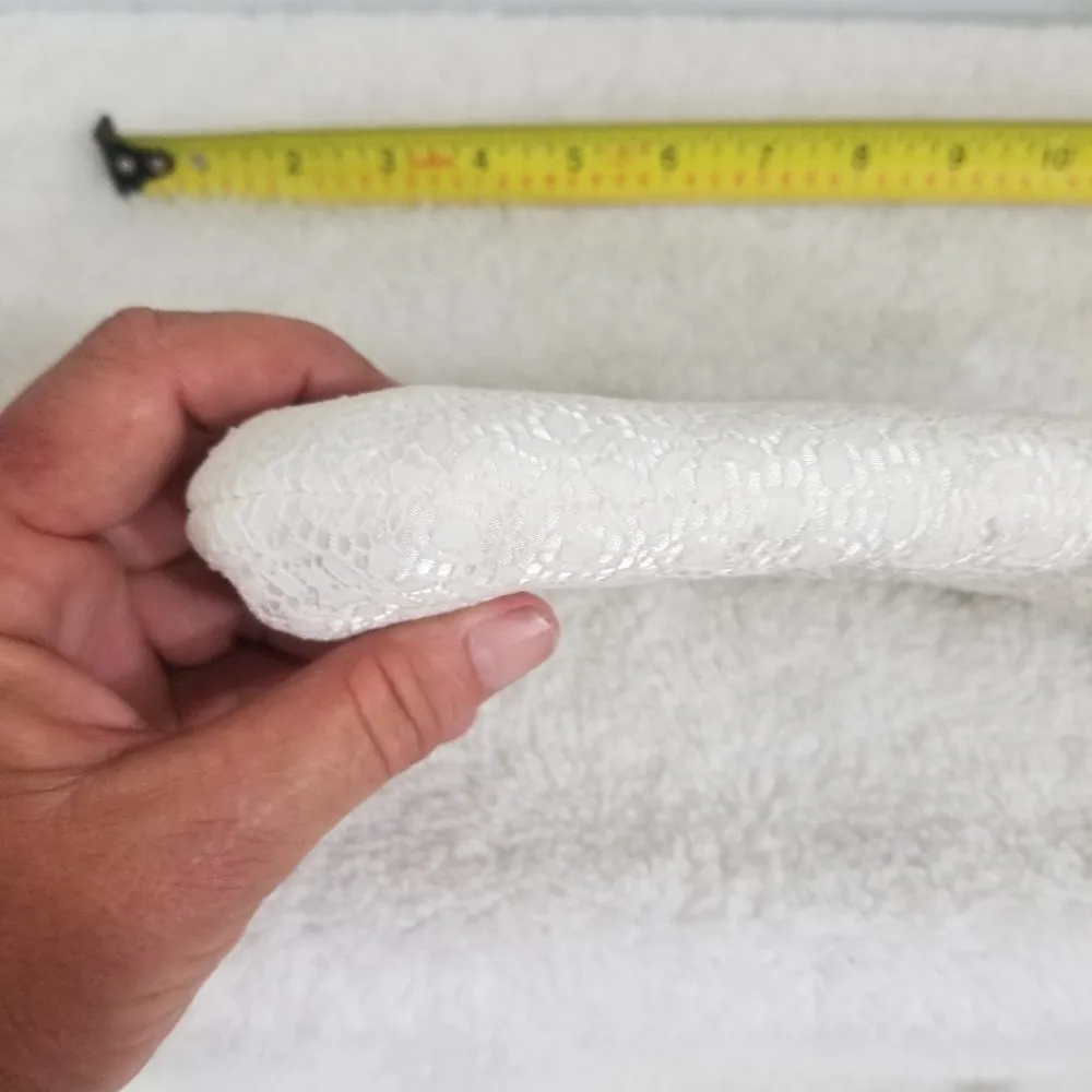 Small lace Kisslock clutch White - Image 4