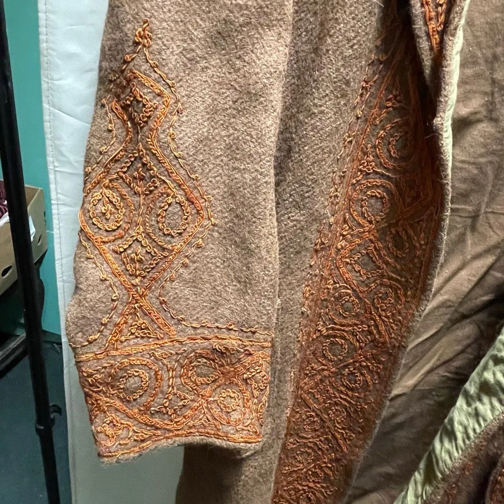 Vintage Western boho handmade size L embroidered wool midi coat. Sash tie. Tan Size L - Image 8