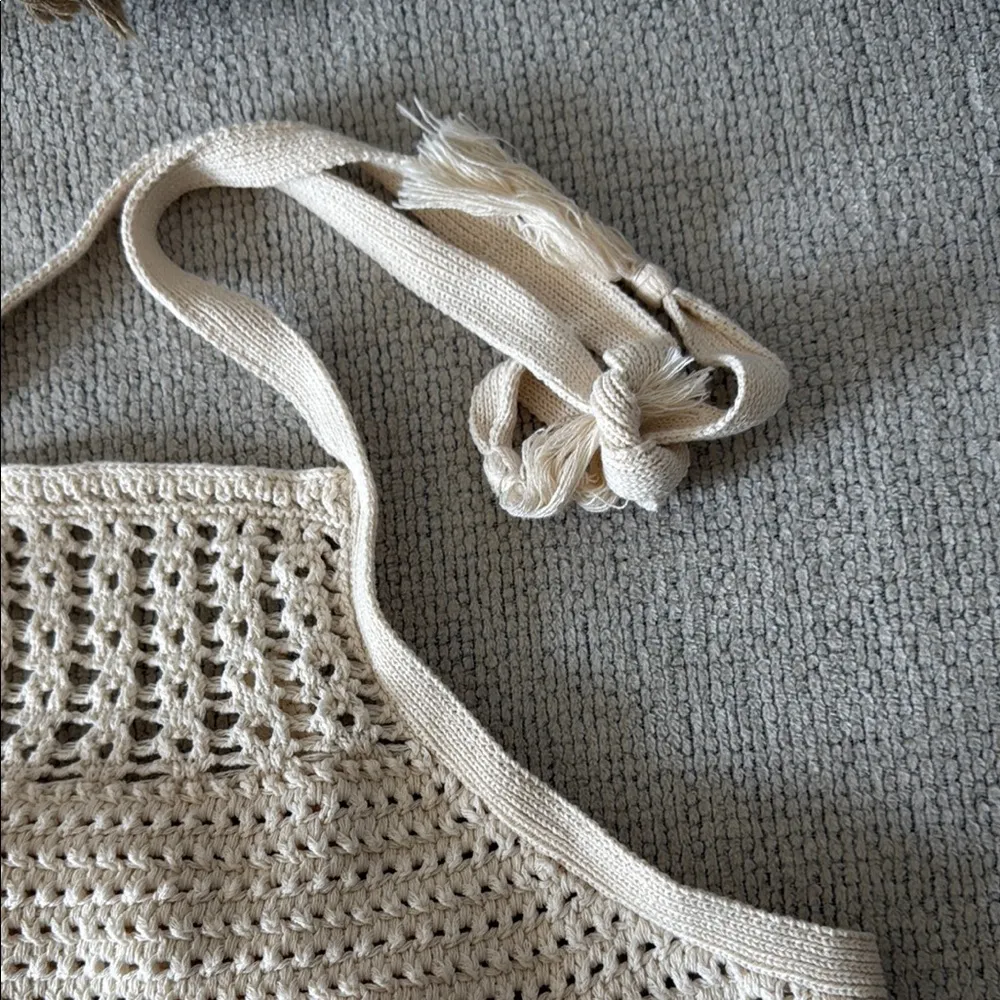 Superdry Cream Sleeveless Cropped Halter Top - Image 5