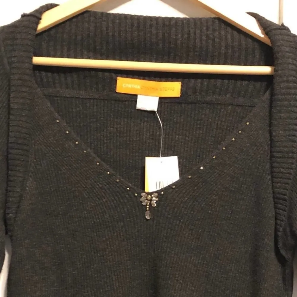 CYNTHIA STEFFE Charcoal Embellished Sweater Large - Image 6