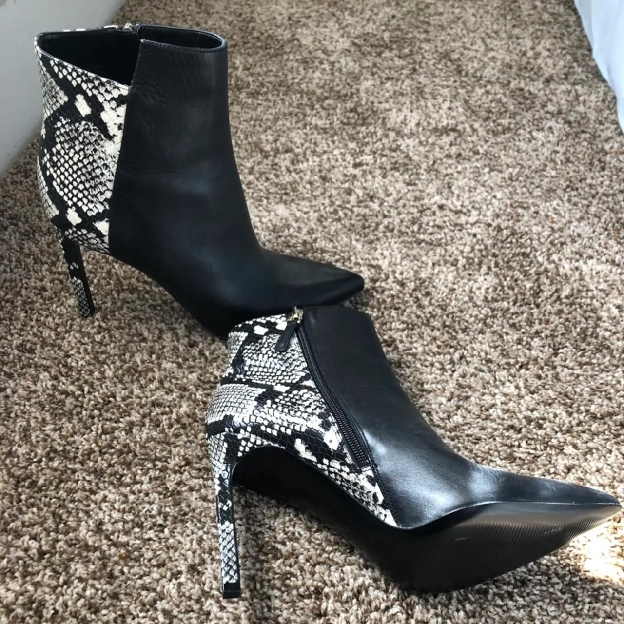 Black Snake Skin Boots Size undefined - Image 3