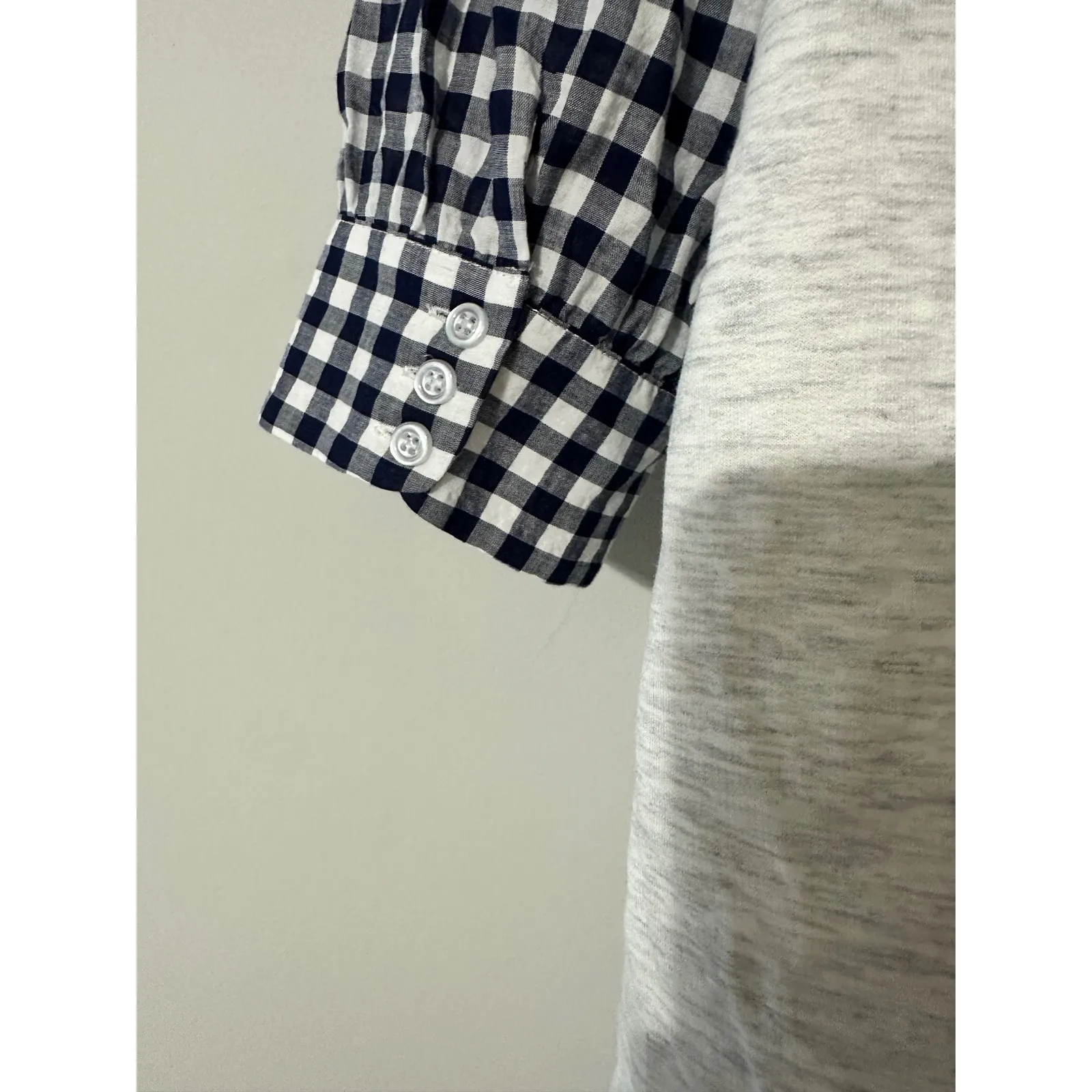 DREW Women's Size S Beige Heathered T-Shirt with Navy Gingham Puff‎ Sleeves - Image 5