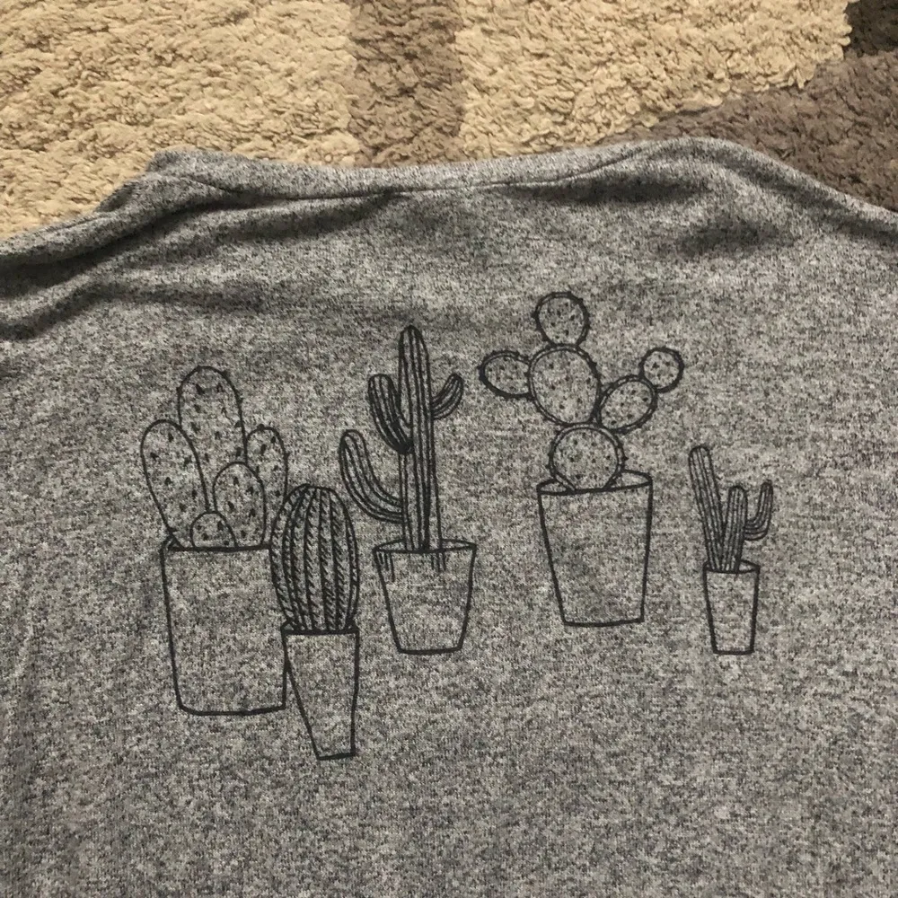 Purple Snow succulent flowers sweatshirt Gray Size L - Image 6