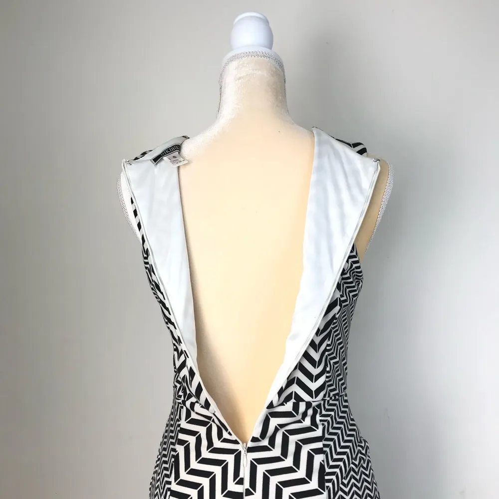 NikiBiki | Geometric Print Dress - Image 11