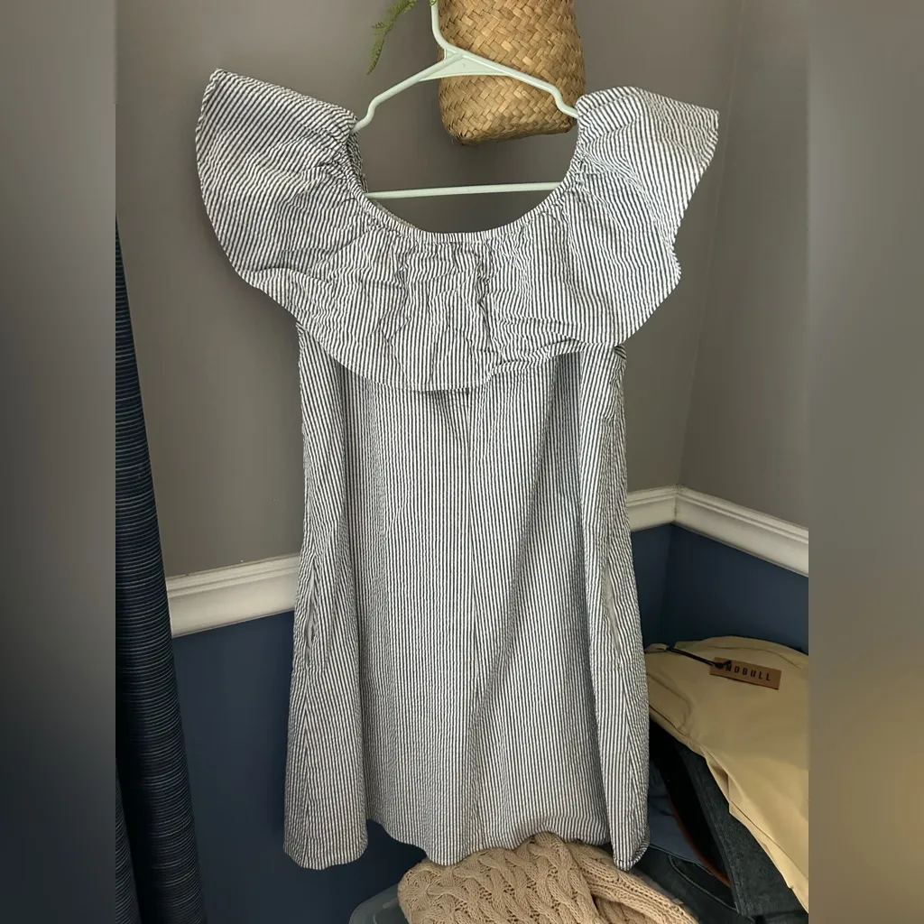 Eliza J Blue and White Striped Off The Shoulder Seersucker Dress Size 10 - Image 2