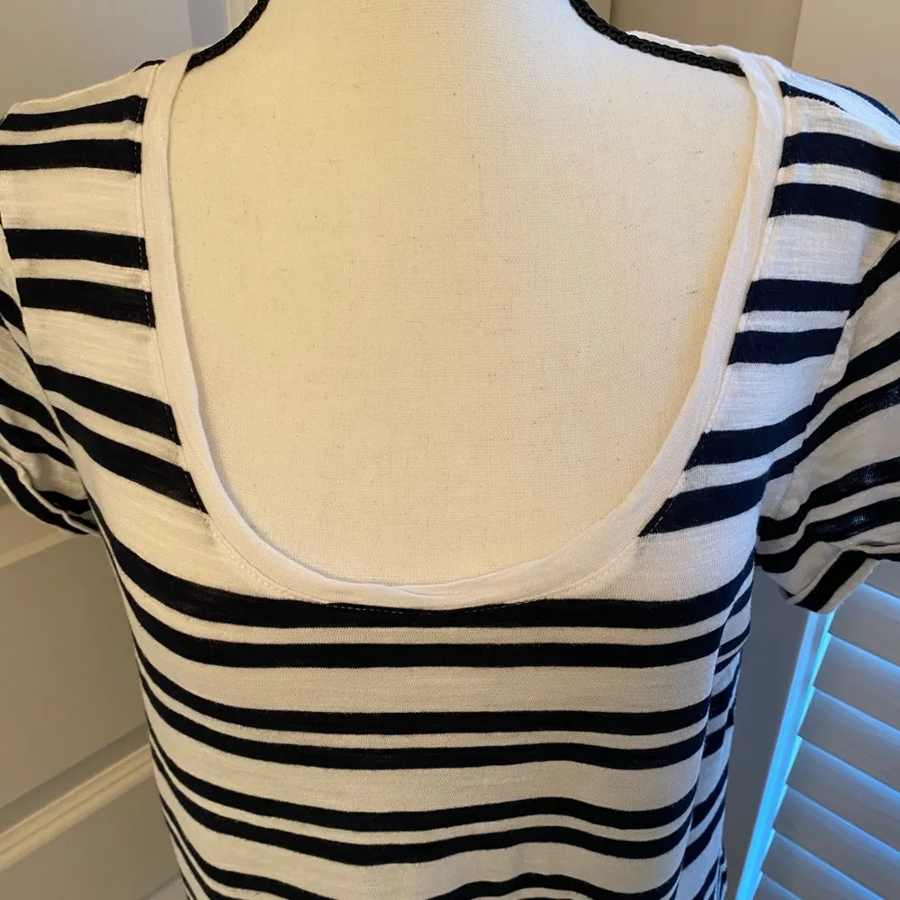 Banana Republic|| White/navy striped scoop neck shirt sleeve top - Image 3