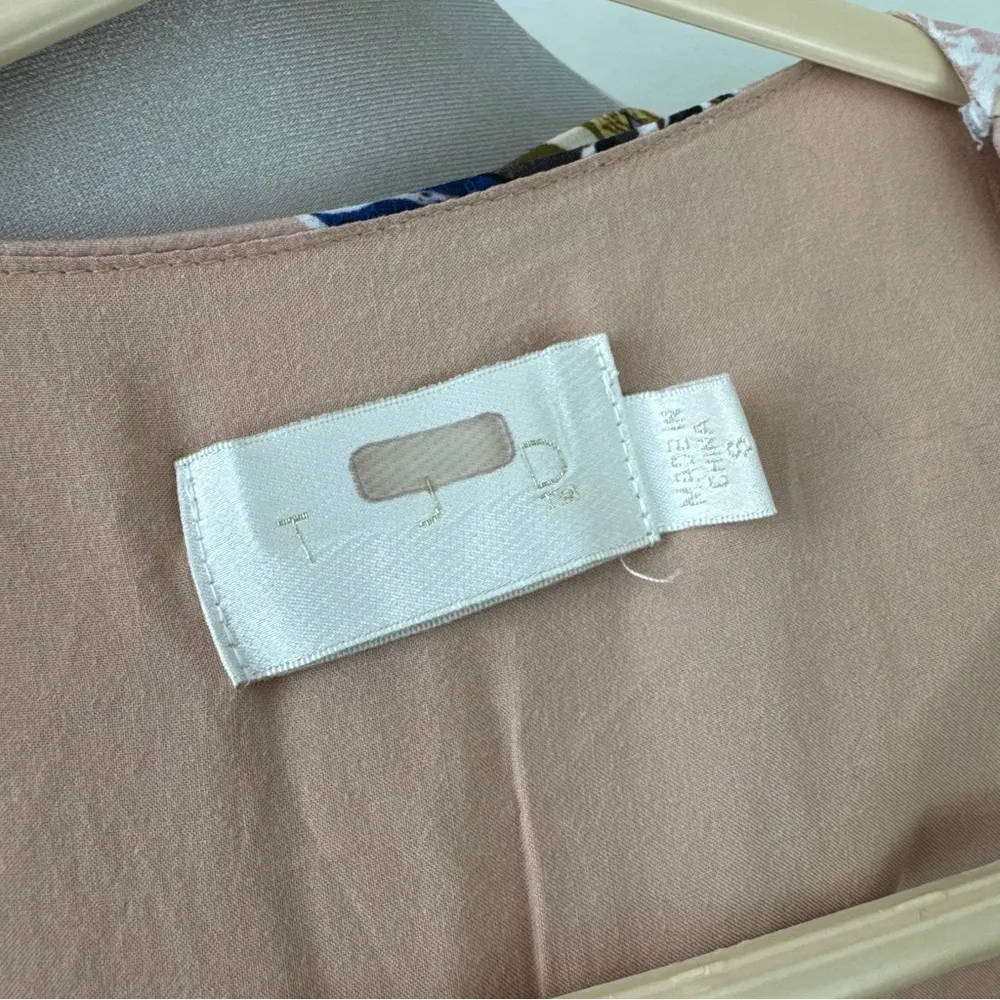 The Jetset Diaries Fluid Azalea Wrap Midi Dress‎ Pink Floral Size Small Revolve - Image 7