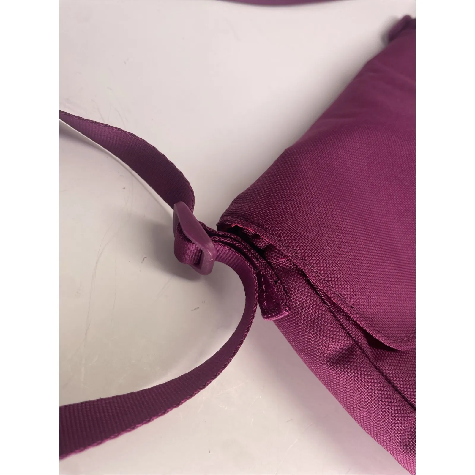 Nike Womens Sportswear Futura 365 Crossbody Bag, Magenta, Berry - Image 8