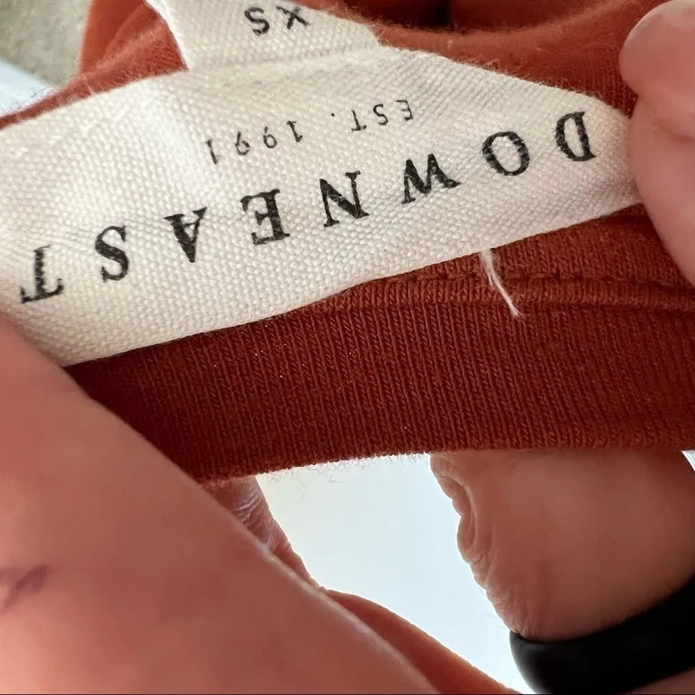 𝅺DOWNEAST bohemian crocheted shirt top XSmall rust Orange short sleeves NEW - Image 4