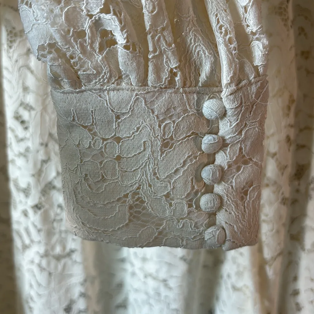 NWT H&M Lace Blouse button wrist detail mock neck Large Coquette Flirty Feminine - Image 4