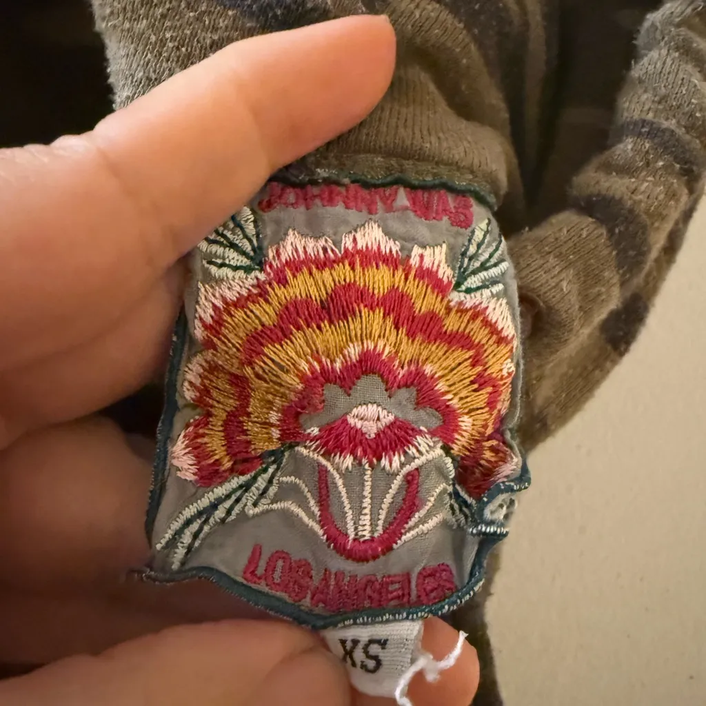 Johnny Was Kira Camoflauge  Floral Embroidery Pullover Hoodie Sweatshirt XS - Image 6