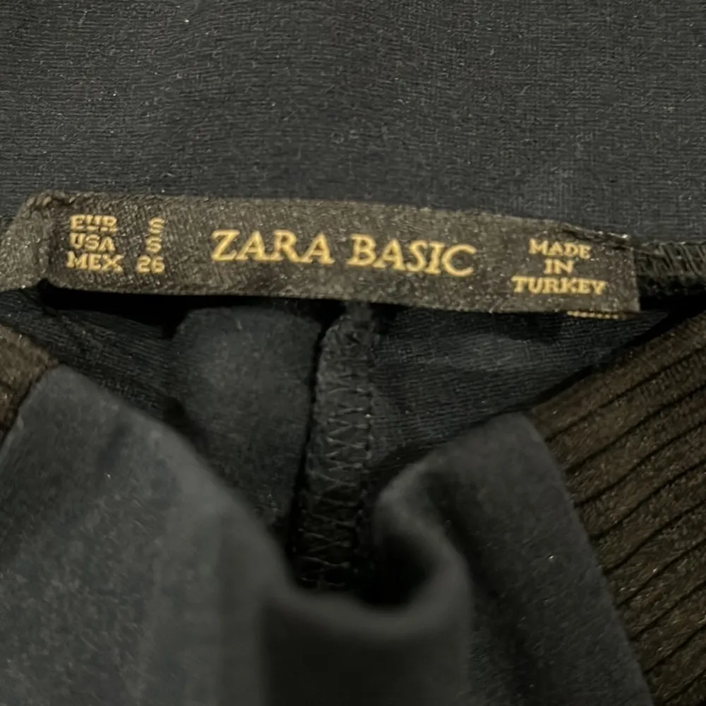 ZARA Basic. Slim Trousers - Image 5