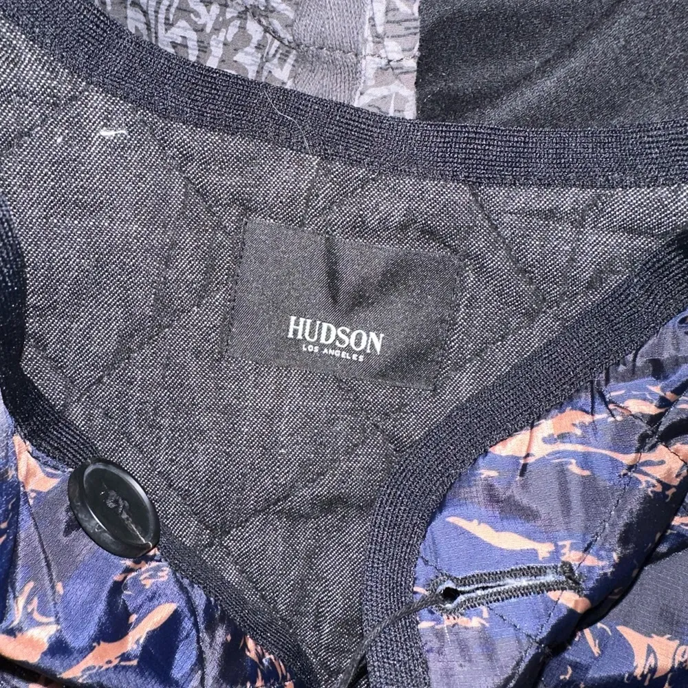 Hudson Jeans NWT Hudson Reversible Quilted Bomber Jacket M - Image 3