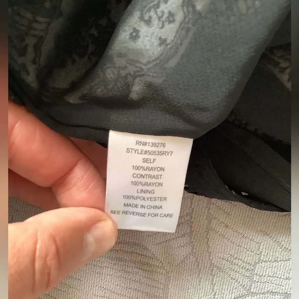 Exclusively NICE and dressy romper 🌹 - Image 10