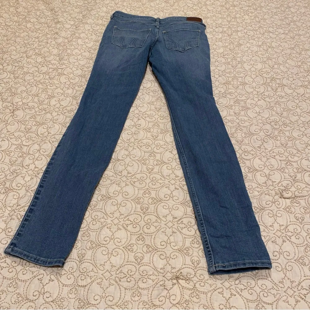 Hollister Women’s Hi-Rise Super Skinny Classic Stretch Jeans - Image 8