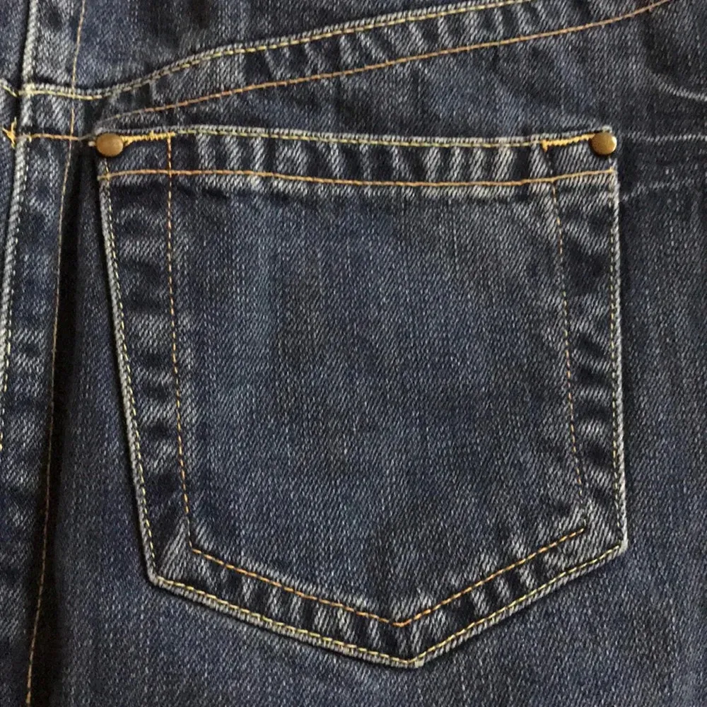 Tommy Hilfiger jean skirt size 2 - Image 4