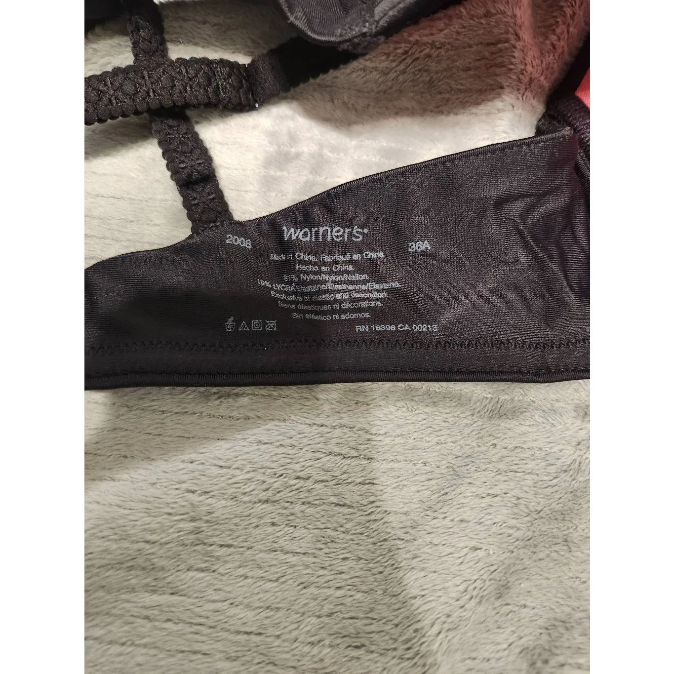 WARNER'S Size 36A Black Wireless Tshirt Bra 2008 White - Image 2