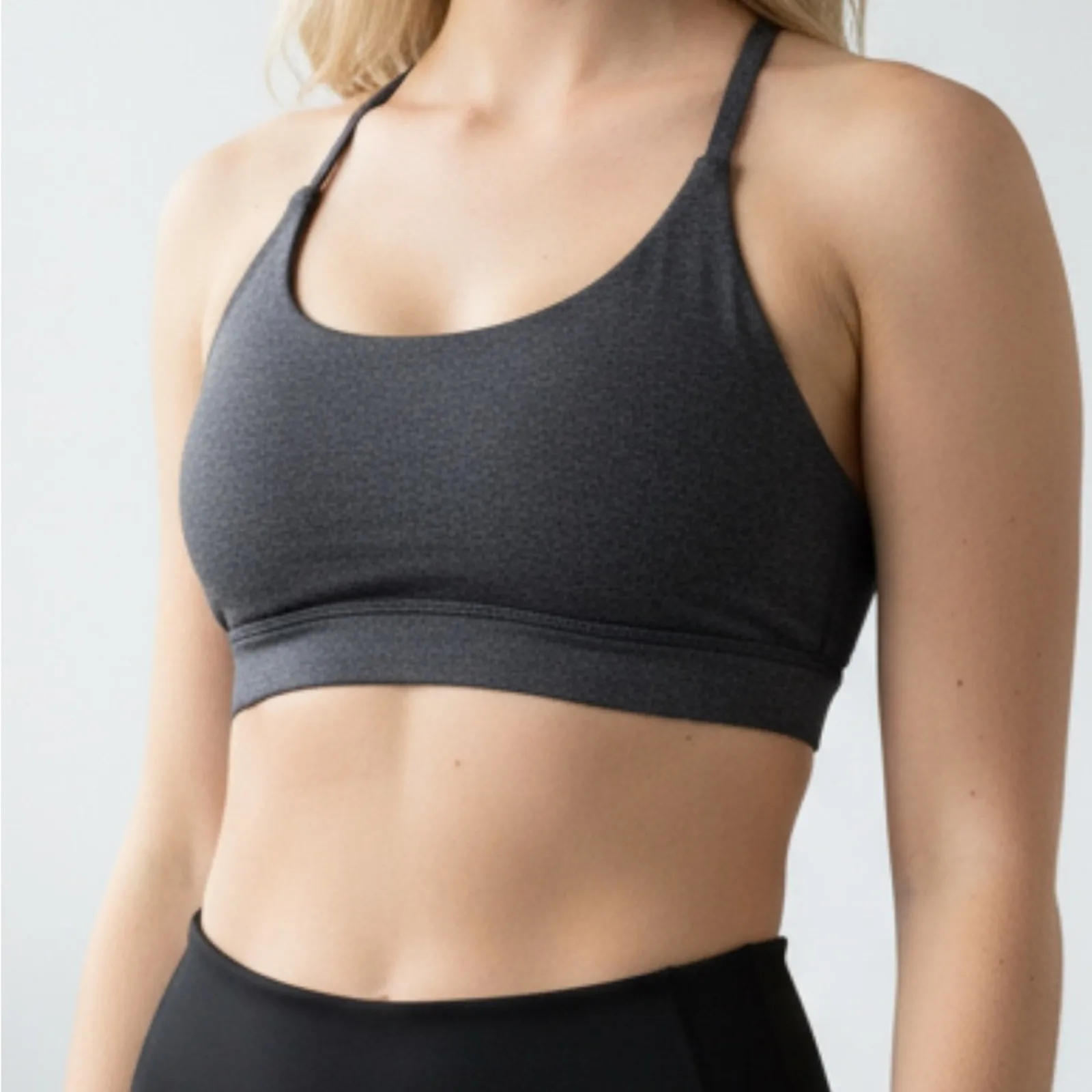 Lululemon sports bra size 4 - Image 2