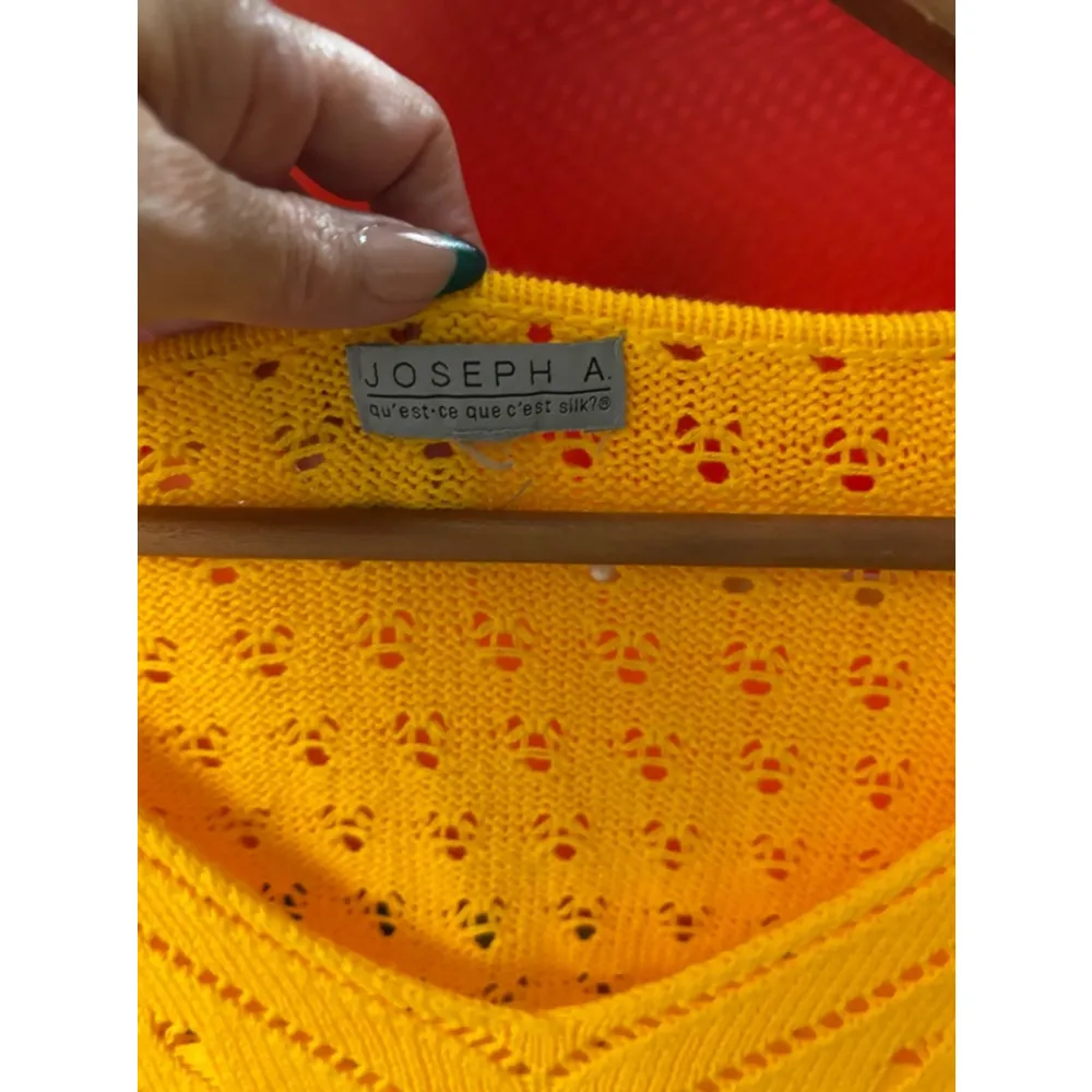 Women's Joseph A. Sweater, L, Yellow - Image 3