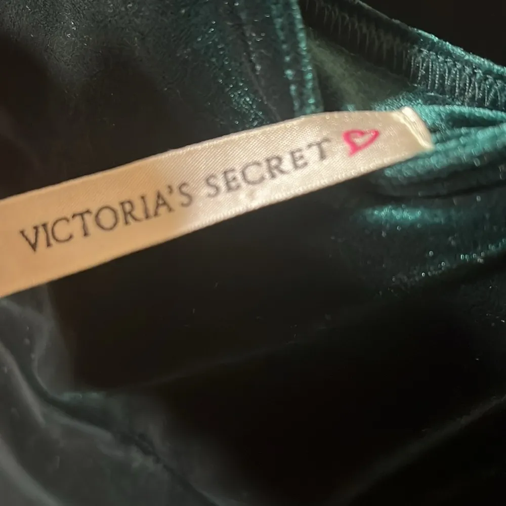 “Vintage” Victoria’s Secret emerald green velvet mini dress - Image 2