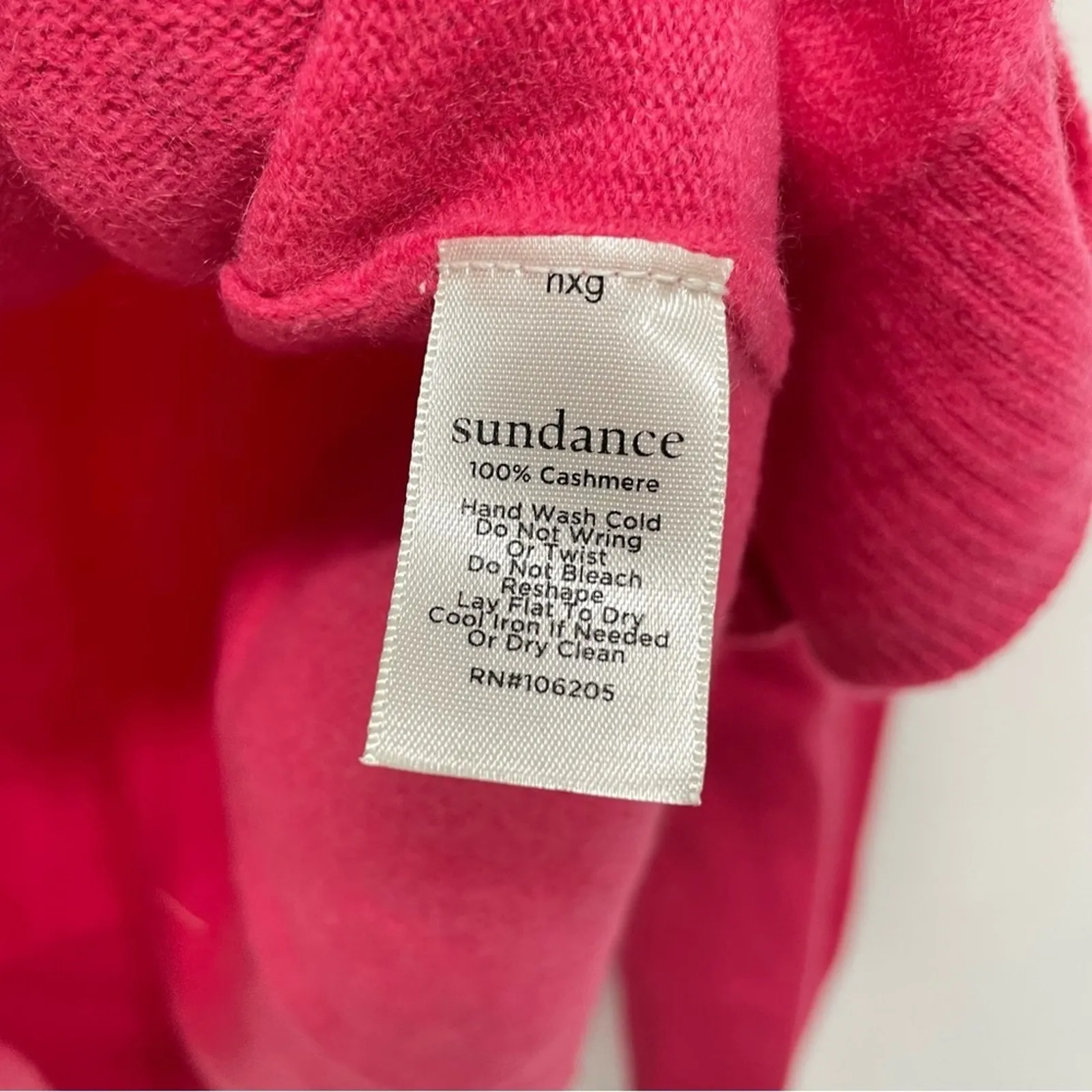 Sundance Hot Pink Cashmere Crew Neck Balloon Sleeve Sweater L Barbie Core - Image 4