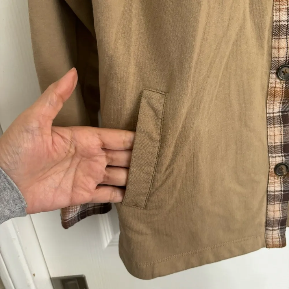 No Comment Tan plaid shacket Size Medium - Image 5