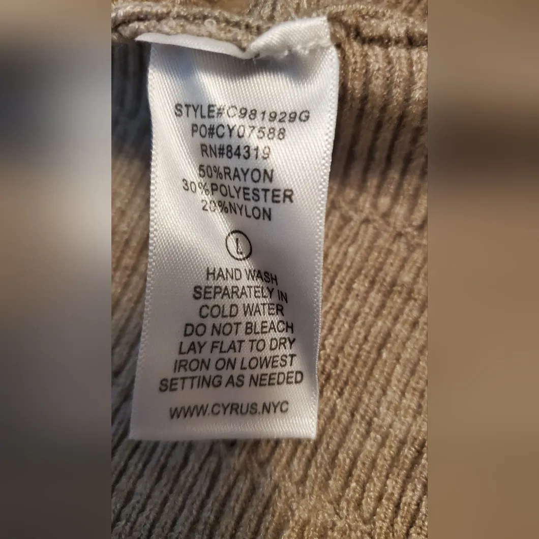 Cyrus  Women's Brown Sweater Size:L - Image 7