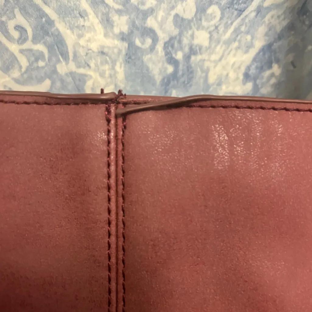 Joy Susan Vegan Leather Burgundy And Olive Green Tote Purse Set - Image 8