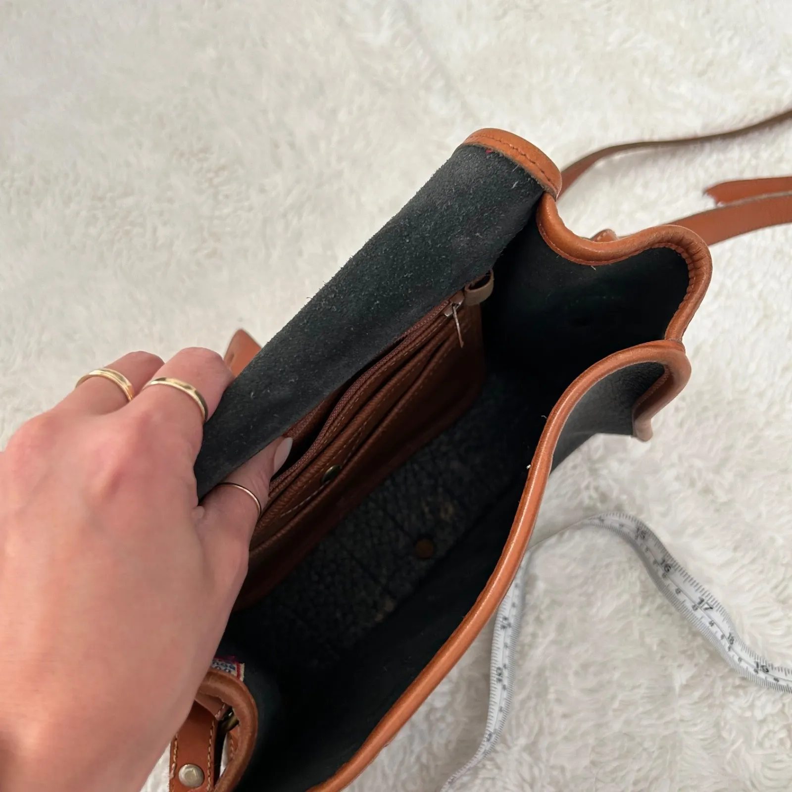 Vtg Dooney & Bourke Essex Black Crossbody All Weather Leather Heritage Made USA - Image 7