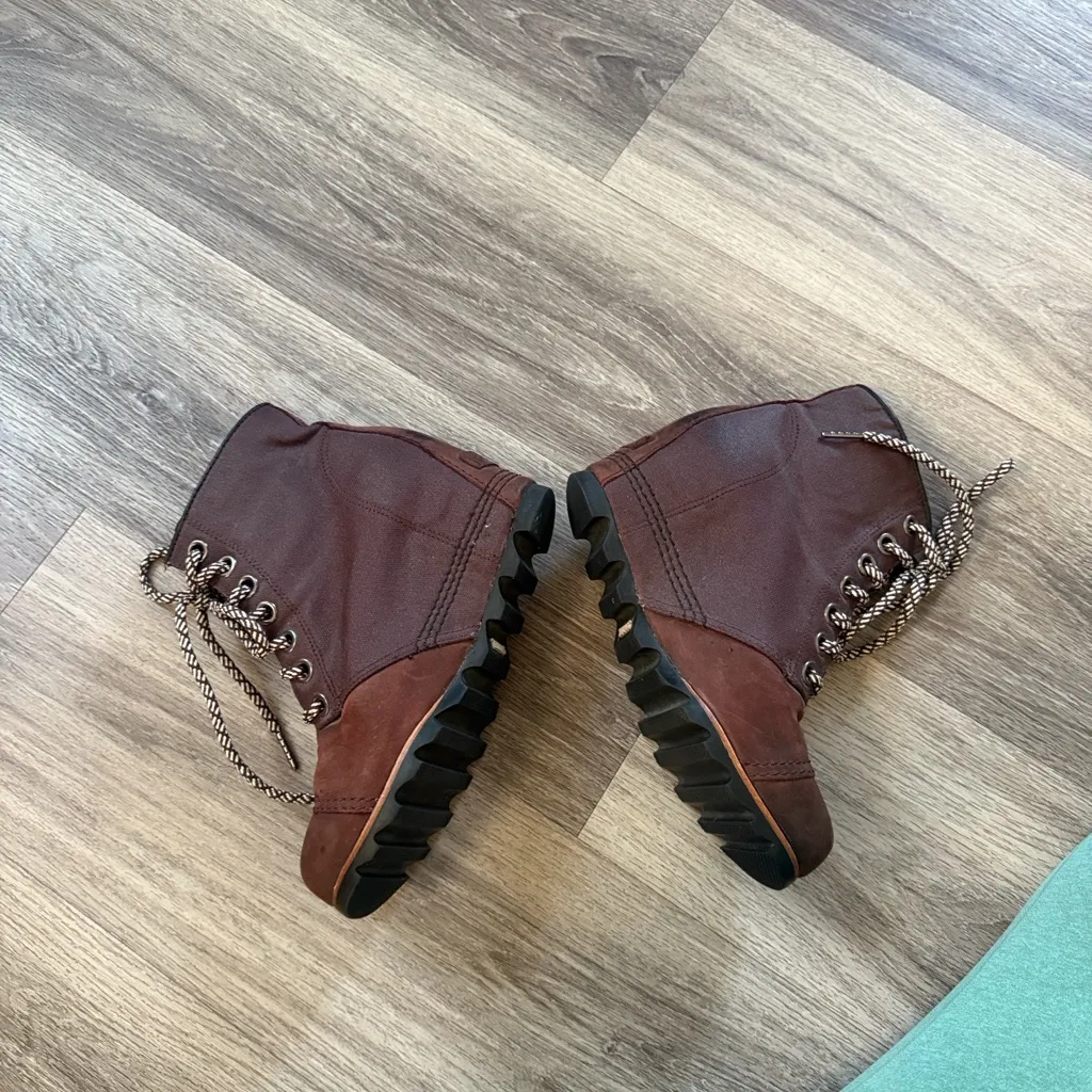 Sorel Leather Wedge Boots 9 Women’s Ankle Boots - Image 5