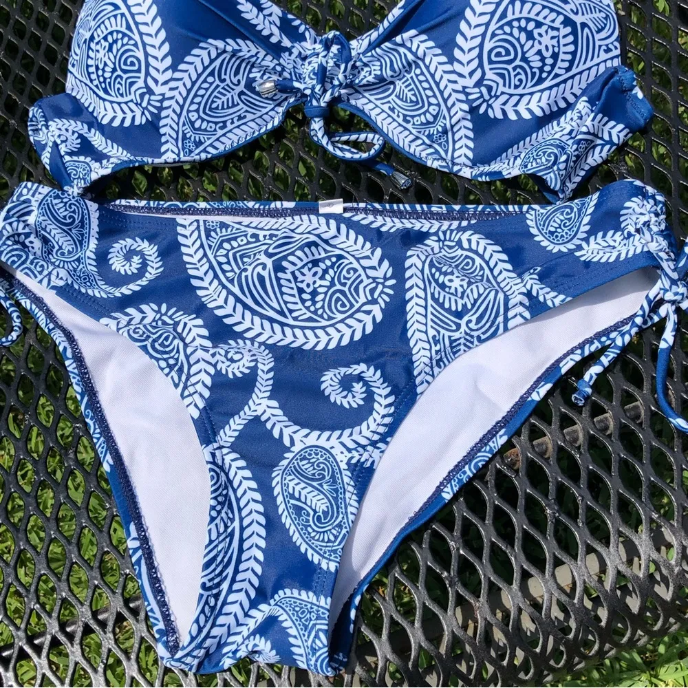 NEW Blue Paisley Print Bikini Set M - Image 2