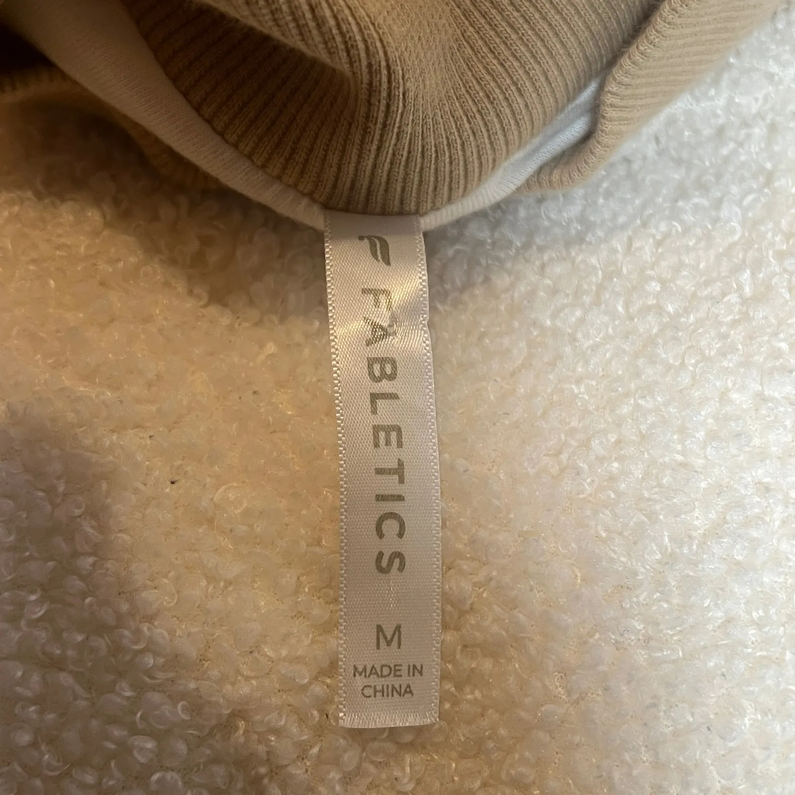 Fabletics Sherpa Fleece Pullover Sweatshirt Women's Medium Ivory Tan - Image 5