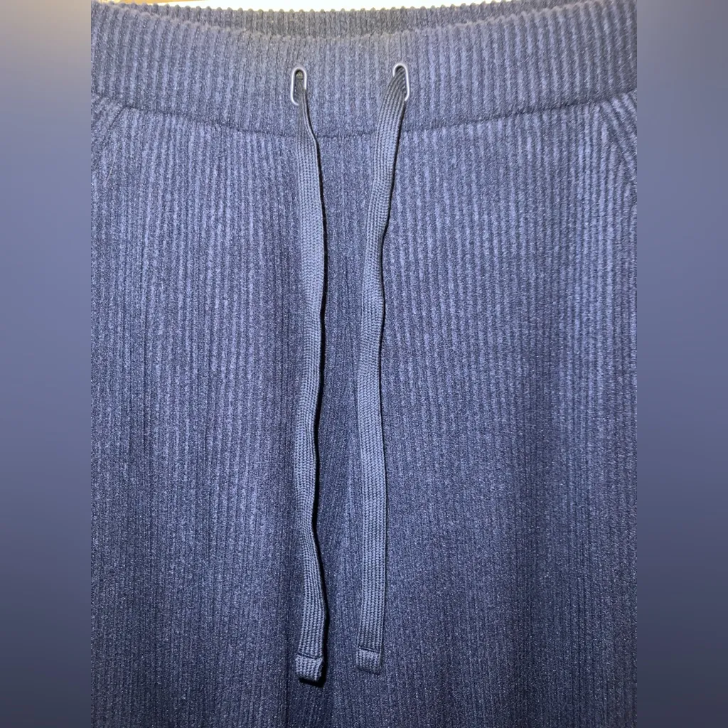 Alo Yoga Muse Wide Leg Pant Navy Size XS NWT - Image 5