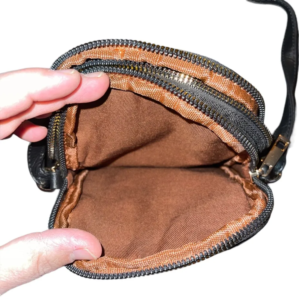 NWT AFKOMST Crossbody Purse Laser Cut Detail Tassel Gold - Image 5