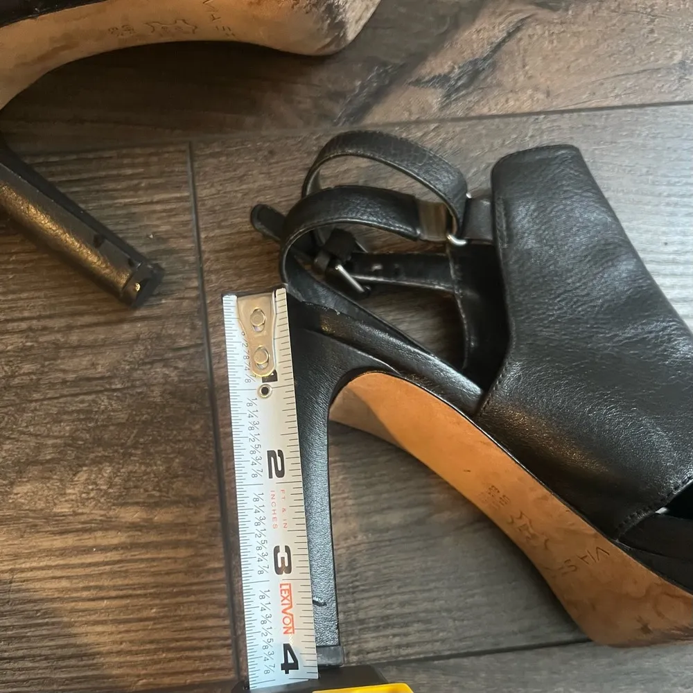 Via Spiga Women's Black Leather Peep Toe 4" Heels with Buckle,Size US 5.5M - Image 8