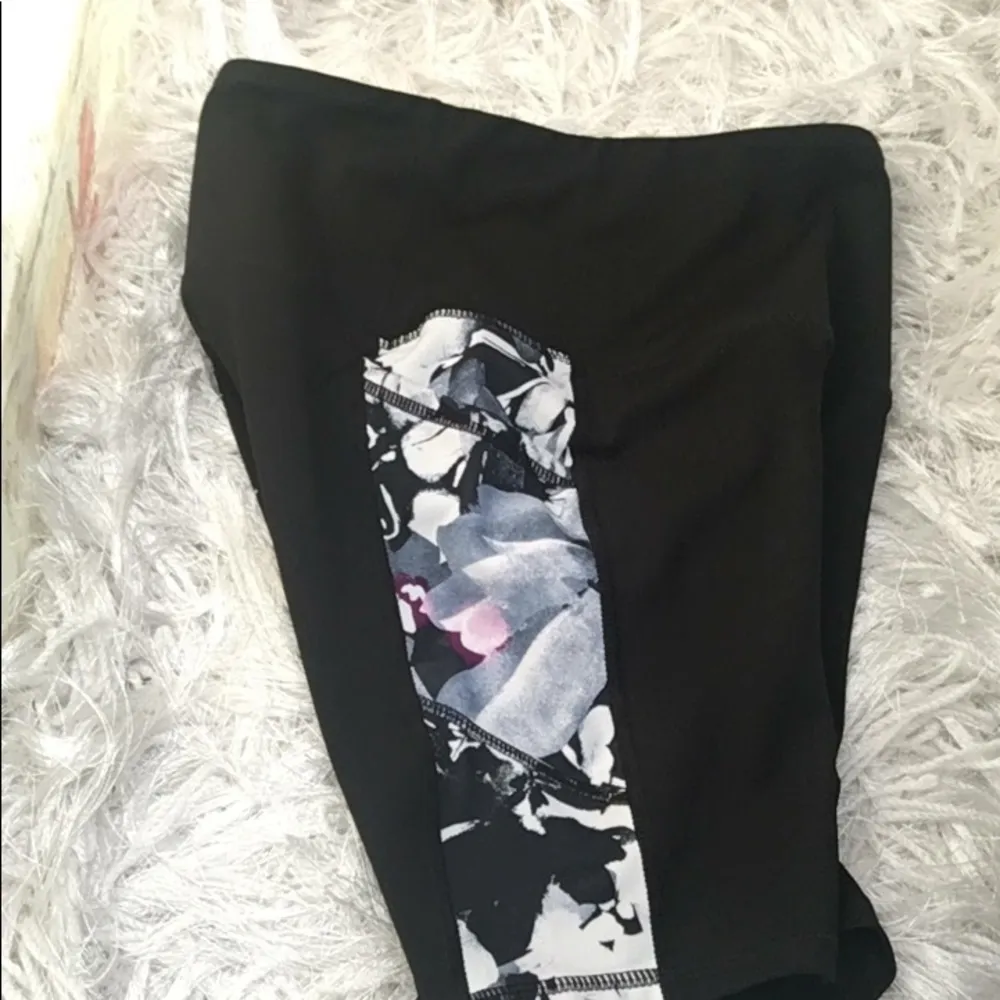 GAIAM High Rise Performance Compression Athletic Yoga Workout Shorts - Image 2