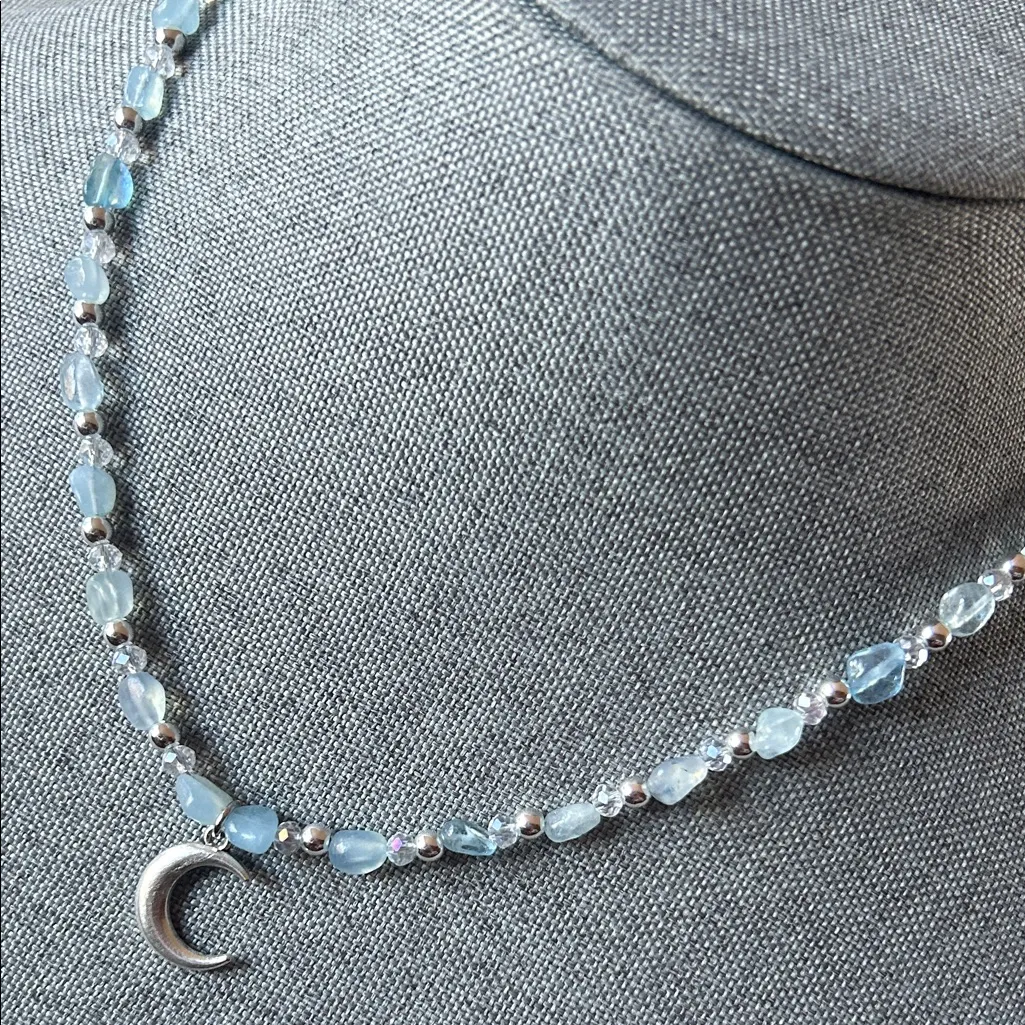 Handmade Aquamarine + Silver tone Crescent Moon Necklace - Image 5