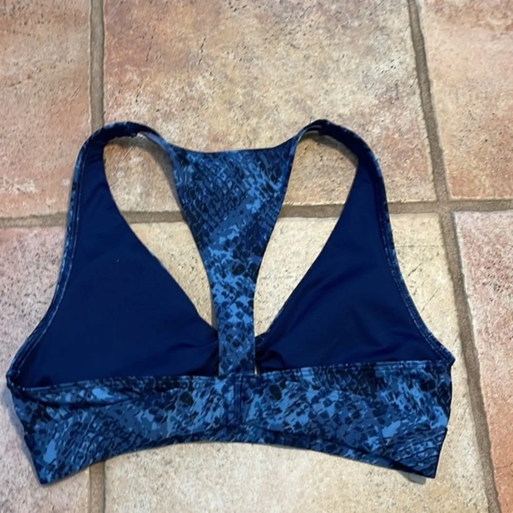 PINK Victoria’s Secret ultimate snake print sports bra - Image 3