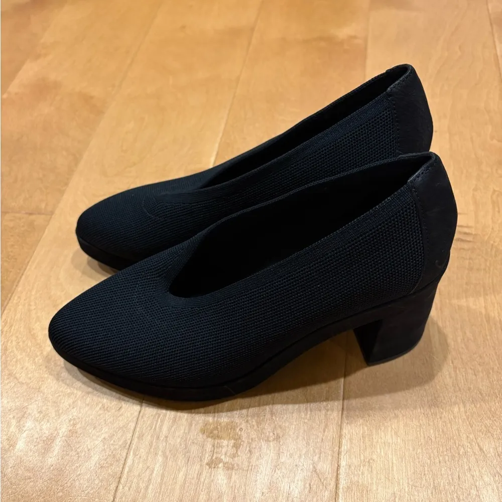 Eileen Fisher Signy knit block heel pump shoes sz 9 black - Image 4
