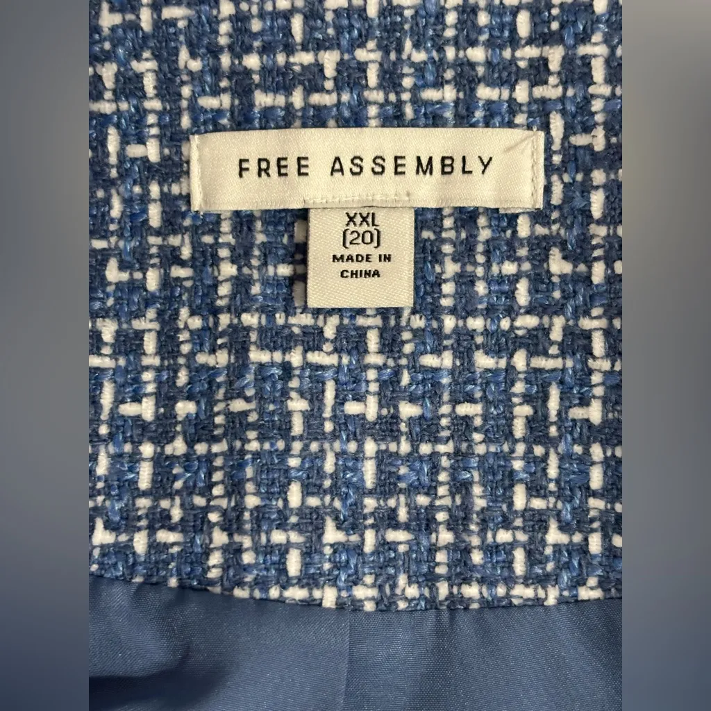 Free Assembly Women's Blue White Tweed Jacket Blazer Gold Buttons Size L - Image 4