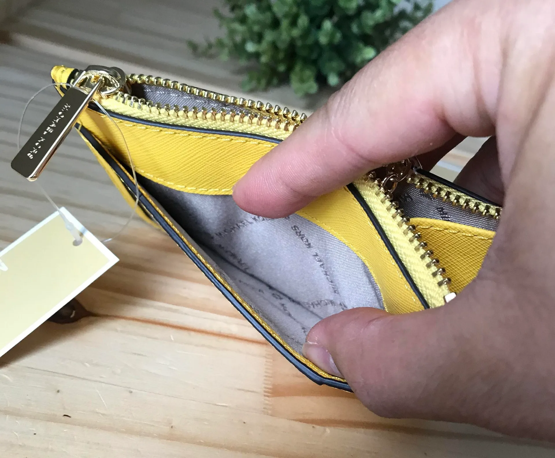 Card Holder - Image 5