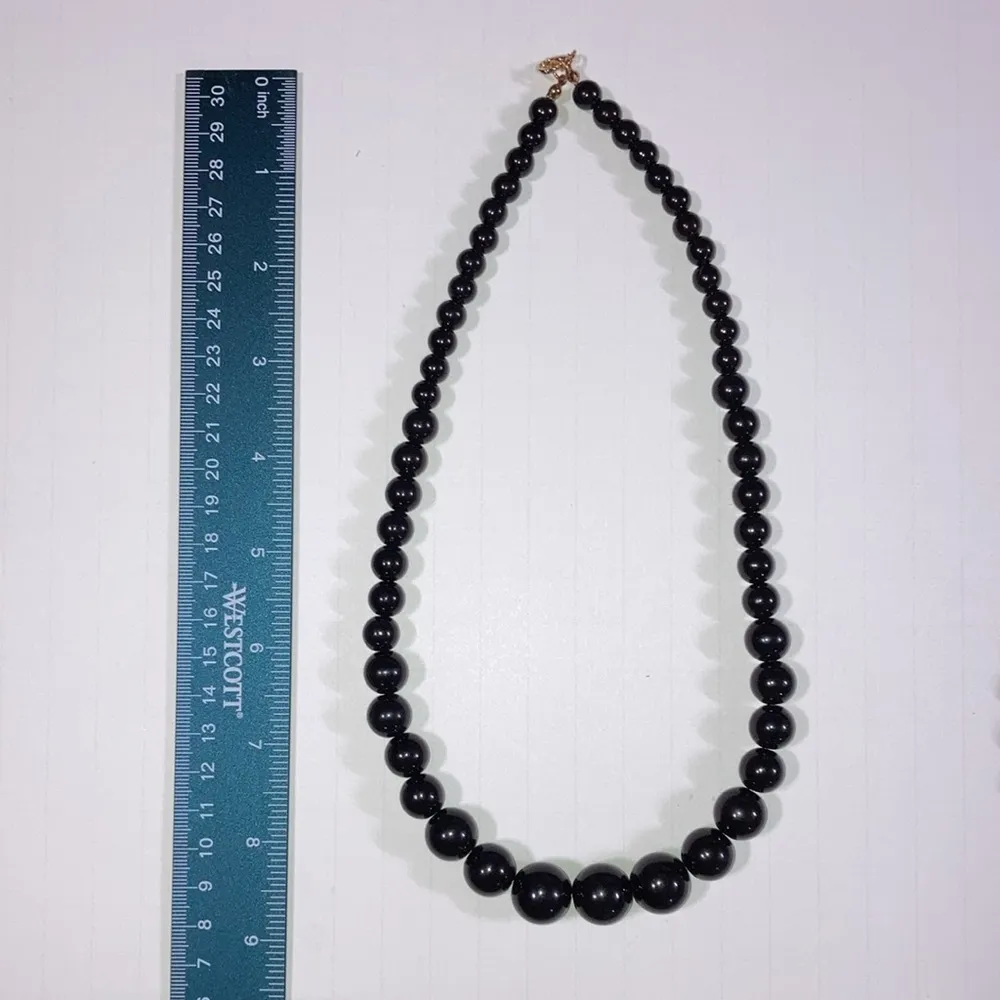 Lot of 4 black bead necklaces - Image 4
