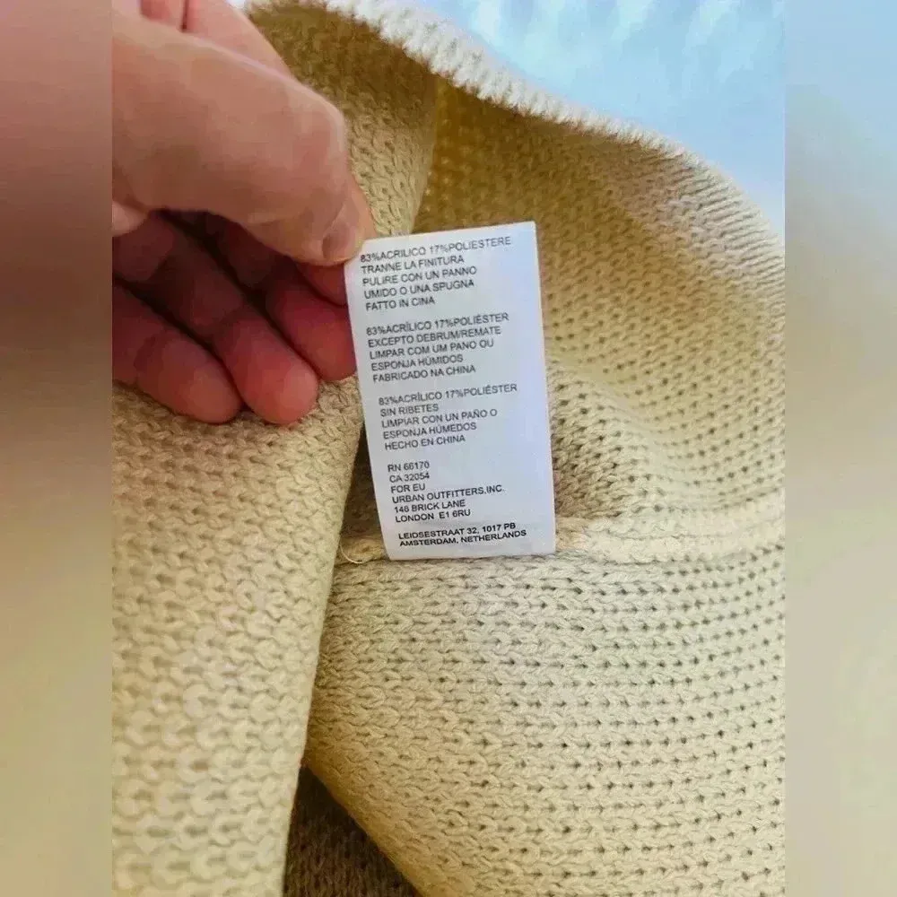 Urban Outfitters Gabbi Rhinestone Bucket Hat In Ivory Celestial NWOT $25 - Image 8