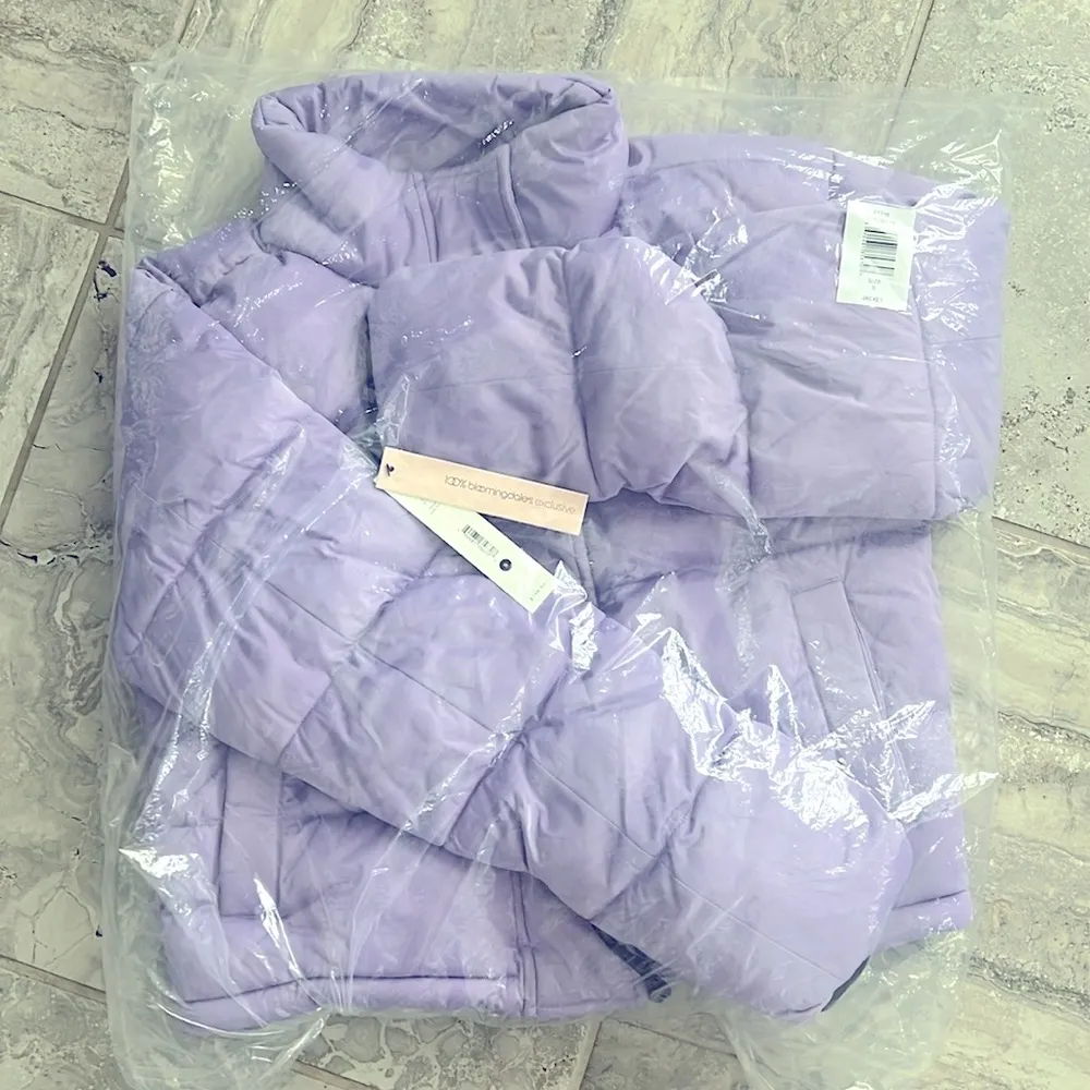 AQUA Quilted Cropped Puffer Jacket in Lilac, Size XS New w/Tag Retail $168 - Image 5